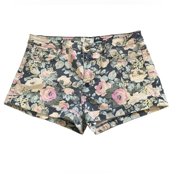 Floral print Forever 21 jean shorts - Picture 1 of 6